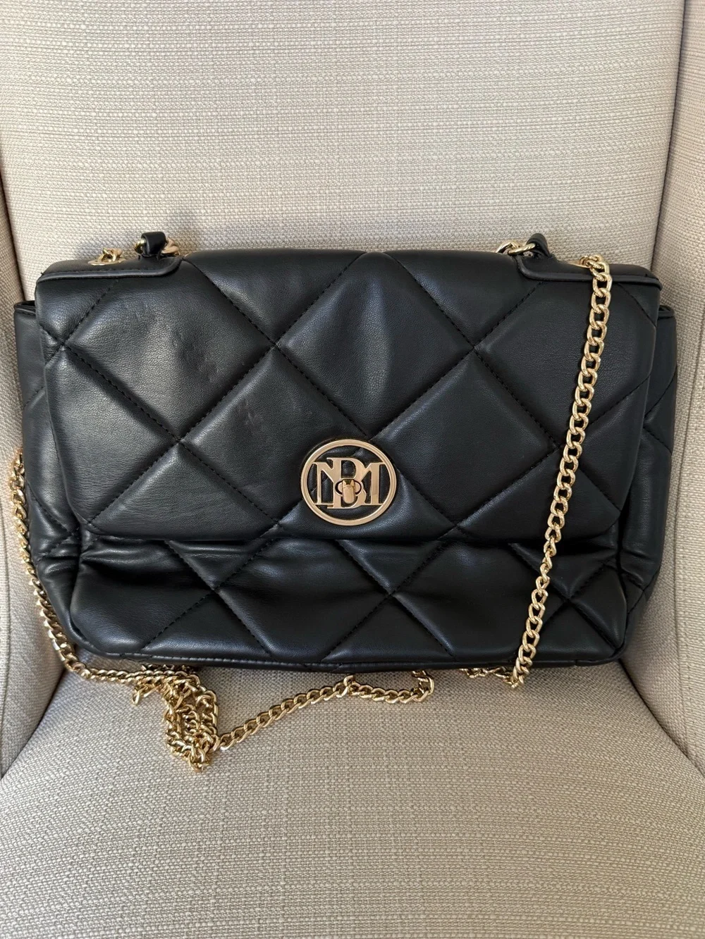 Studio Badgley Mischka Quilted Vegan Chain Shoulder Bag Black Gold Hardware